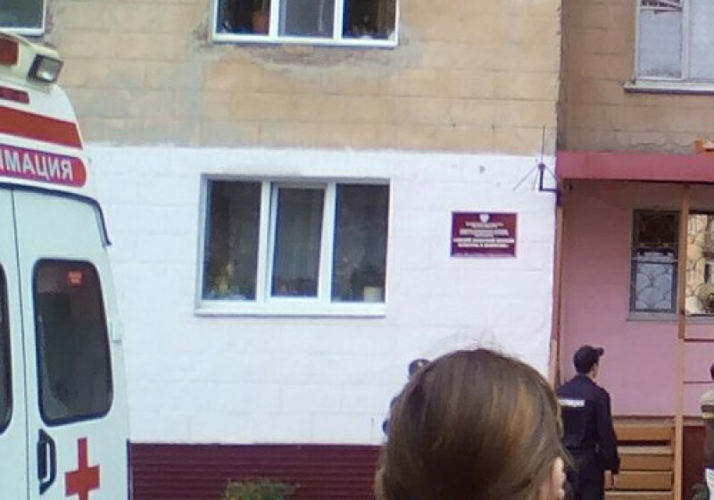 Шокирующие детали трагедии в Омске: двадцатилетний парень выпал из окна