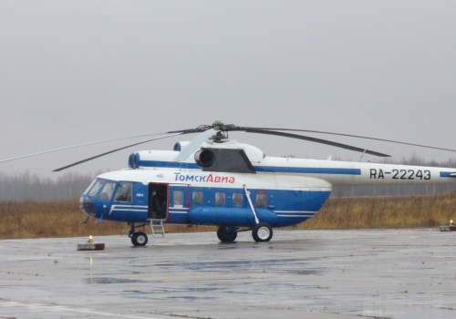 Стоящие в Омске вертолеты Ми-8 авиакомпании «Томск авиа» снова пытаются продать