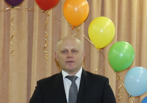 Будущего губернатора Виктора Назарова в семь лет выгнали из детского хора