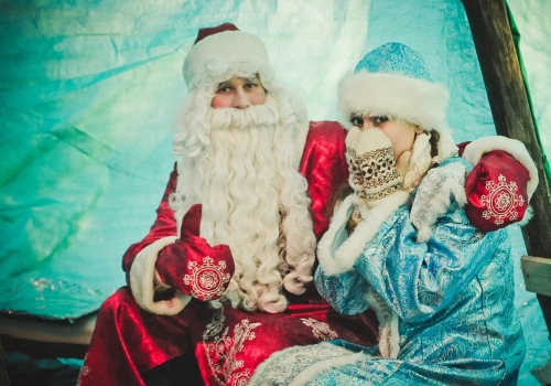 В Омске даже Дед Мороз и Снегурочка оказались мошенниками 