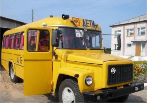 В Омской области водители школьных автобусов массово превышают скорость
