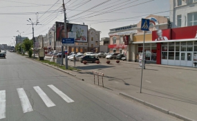 Ночью в центре Омска сбили насмерть женщину на пешеходном переходе