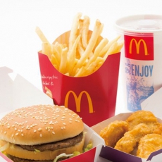 Омский McDonald's пообещал сдерживать цены на фастфуд