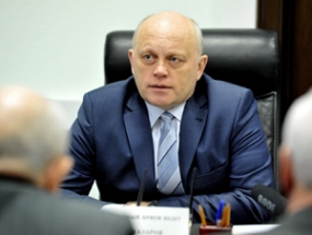 Омский губернатор Назаров общается с инициатором участия России в сирийской войне Патрушевым