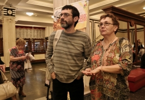 Сандалии Корба проиллюстрировали состояние омской оппозиции