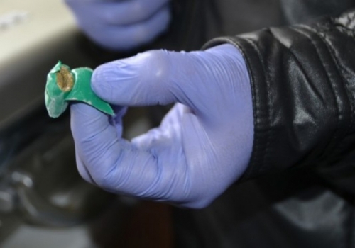 Омские наркоманы искали наркотические «закладки» прямо возле академии МВД