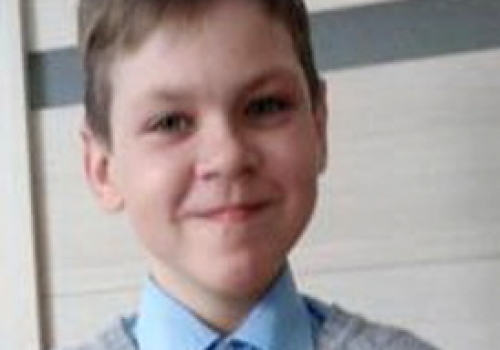 В Омской области пропал 11-летний мальчик со шрамом на губе