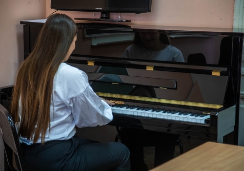 Омская область получит рекордные 192 миллиона на оснащение школ искусств музыкальными инструментами