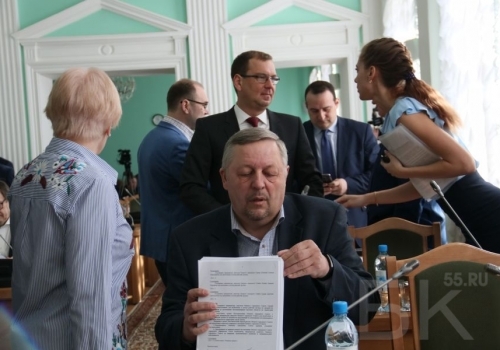 Омские депутаты не дадут бизнесменам «съехать» с темы долгов за аренду