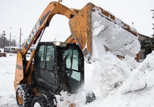 Омские депутаты снова попеняли Казимирову за слабый контроль за объемами вывезенного снега