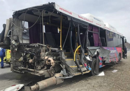 Над трассе смерти «Тюмень-Омск» автобус с пассажирами столкнулся с грузовиком