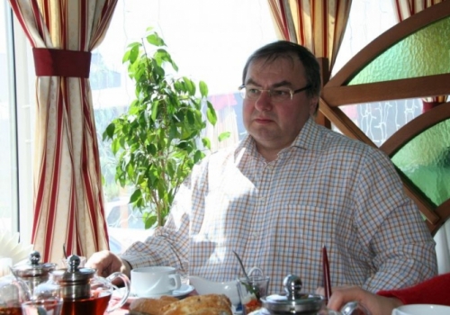 Курцаев решил лично поруководить своим рестораном