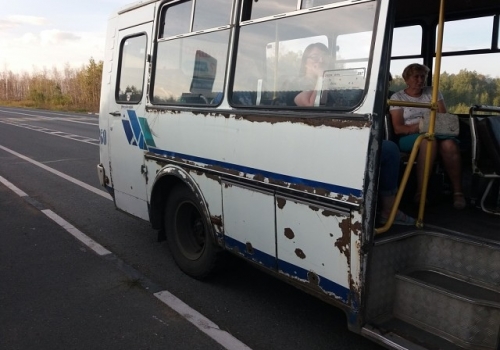 «Это просто ад»: омичка добралась на автобусе до Тюкалинска «с приключениями»