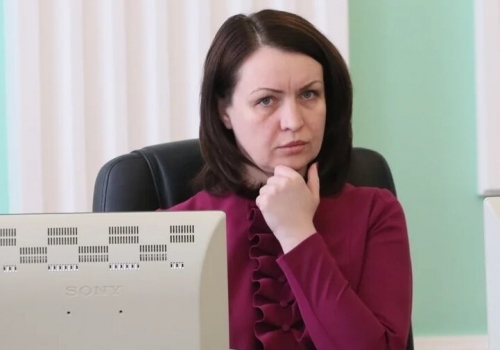 Фадина уволила нескольких омских чиновников из-за их желания больше зарабатывать