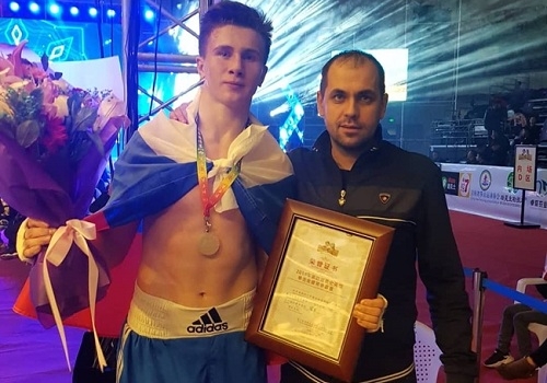 Омский боксер Степанов признан победителем международных соревнований в Китае
