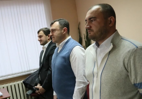 В Омске братья Кролевцы, обвиняемые в обналичке, не смогли вернуть доступ к счету с 3,5 миллиона