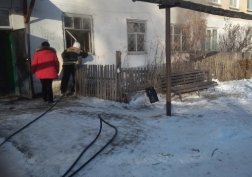 На севере Омска горел многоэтажный дом с жильцами