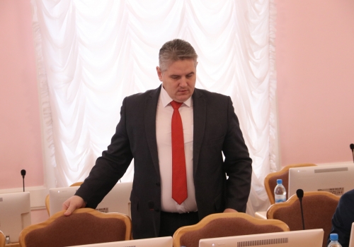 Вялкова «попросили» в отставку на фоне разбирательства с прокуратурой из-за карт «Омка»