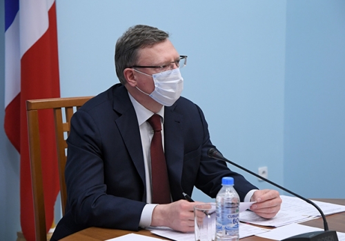 Бурков опасается, что в Омске может опять произойти коллапс из-за нехватки мест в больницах