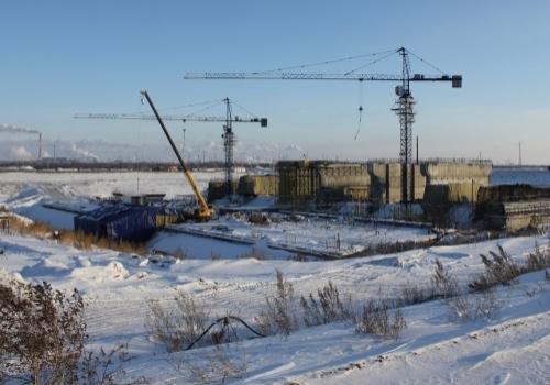 Федеральный центр пообещал губернатору Буркову завершить крупный долгострой Полежаева — плотину на Иртыше