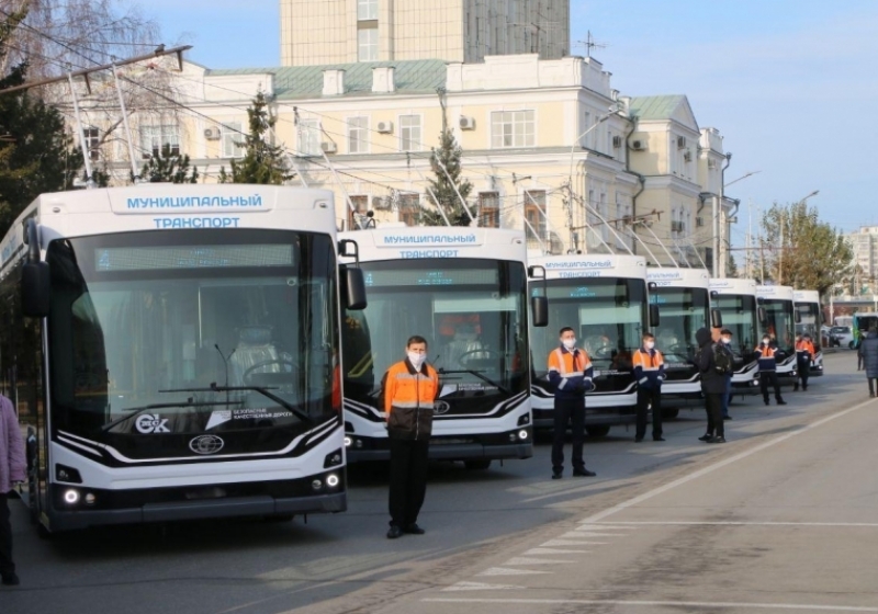 Маршрут 67 омск. Троллейбус Адмирал Омск. Новый троллейбус Омск. Автобус Адмирал Омск. Троллейбус Адмирал 2022.