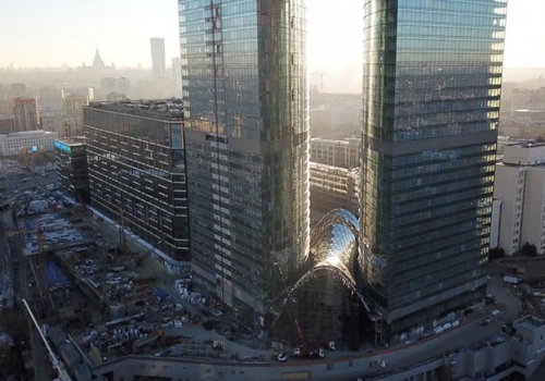 Фирма Шишова получила крупный контракт на строительство небоскреба в Москве