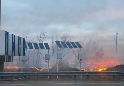 На юге Омска произошел символичный пожар