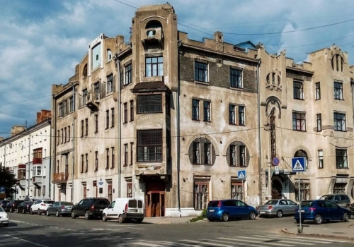 В Омске впервые за 100 лет проведут ремонт в Доме Печокас на Орджоникидзе