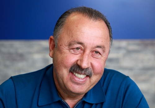В Омск едет легендарный тренер Валерий Газзаев