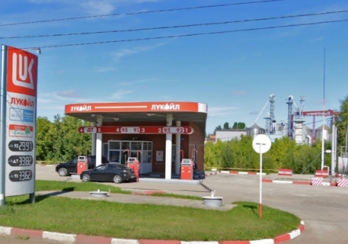 В Омске впервые за полтора года подешевел бензин