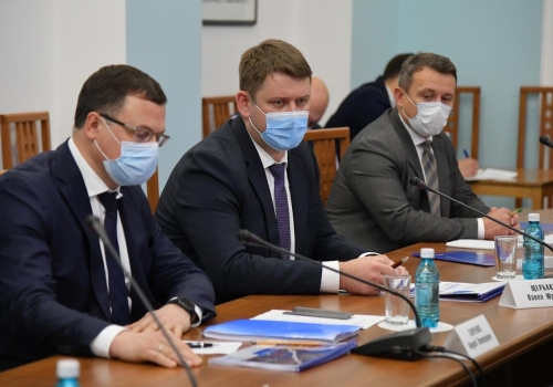 Бурков считает, что приход экс-замглавы омского Сбербанка к конкуренту усилит местный Газпромбанк