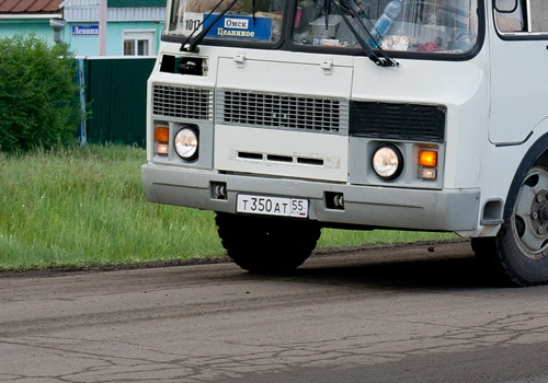 В Омской области ввести QR-коды могут в транспорте на сельских маршрутах