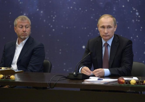 Бывший владелец Омского НПЗ Абрамович передал Путину записку от Зеленского