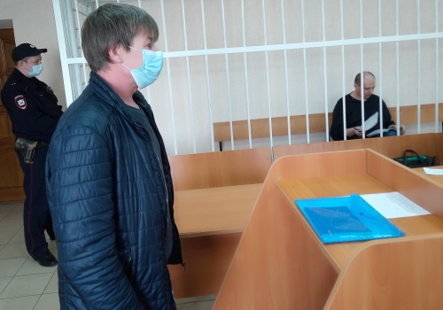 В суде по делу Быкова стало известно, что повесилась сотрудница массажного салона «Orange»