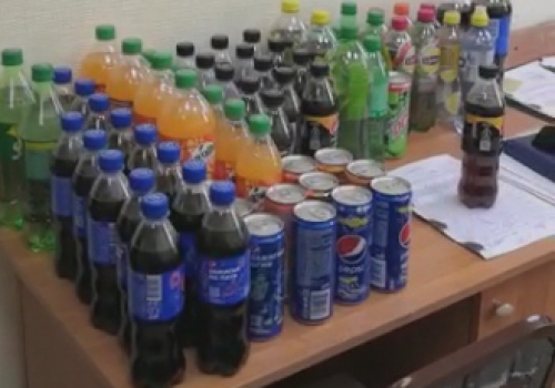 В центре Омска поймали серийного похитителя бутылок с газировкой, в основном — Pepsi