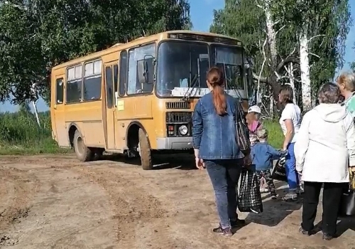 У сельчан из Тевризского района осталось три шанса попасть к врачам, но рейсы автобуса отменяют