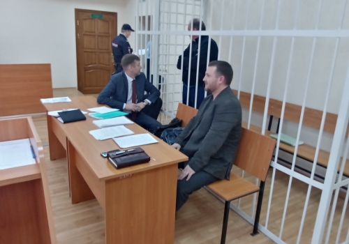 Бывший начальник полиции Омска Быков опять изображает в суде саму невинность