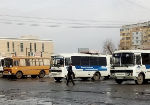 Жителей двух сел Омской области обеспечили «воскресными» автобусами