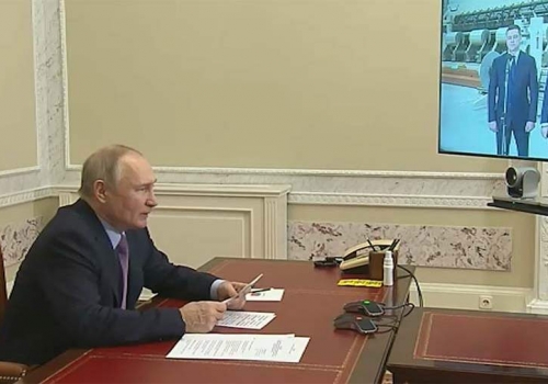 Путин отметил двух сотрудниц Омского медунверситета