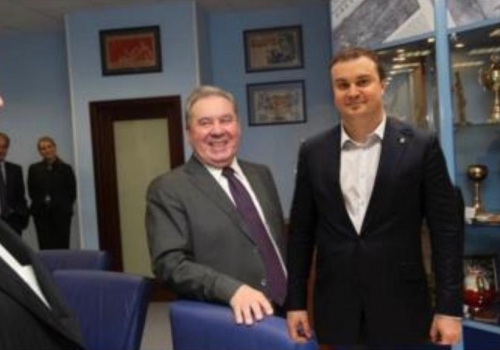 В сети появилось фейковое фото Полежаева с врио губернатора Омской области Хоценко