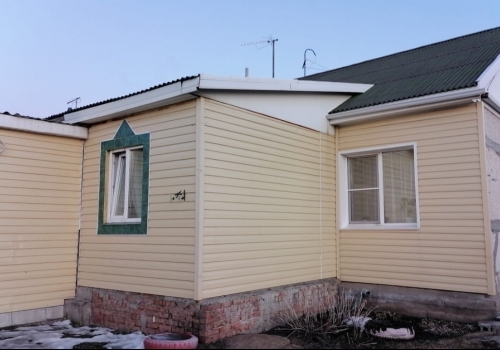 Минимущества Омской области прокомментировало ситуацию по выселению воспитателя детдома из ею же построенного дома