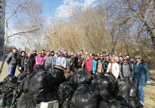 В ходе очередного субботника в Омске собрали почти пять тысяч кубометров мусора