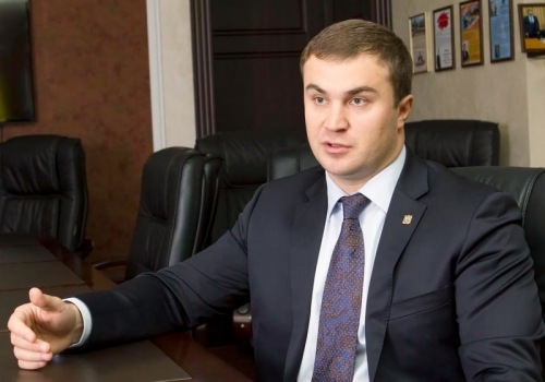 СМИ: Хоценко собирается усилить команду омского правительства своими соратниками