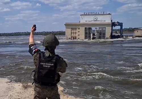 Патрушев: «Перед подрывом Каховской ГЭС сбросили воду на расположенной выше ДнепроГЭС»