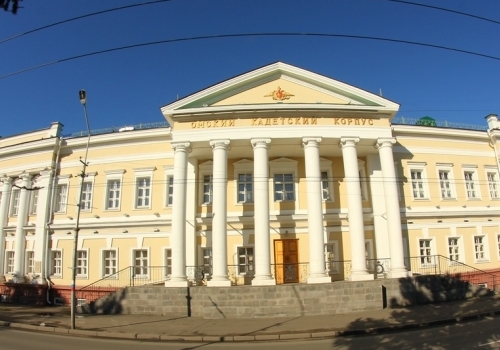 Мэрия Омска заявила, что старое здание кадетского корпуса на Ленина может обрушиться