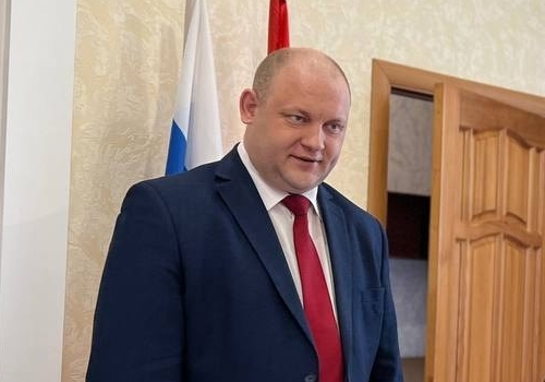 Министр Наркевич перевез в Омск семью