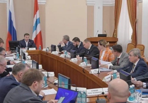 Омский «Парламентский клуб» по поручению Хоценко займется ремонтом образовательных учреждений