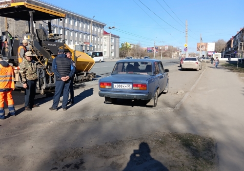 В Омске «сюрприз»: начали ремонт дороги на проспекте Мира
