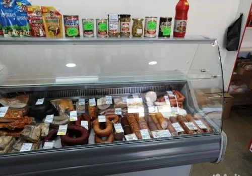 Продавцу воля: в Омске уступают другим продуктовые магазины