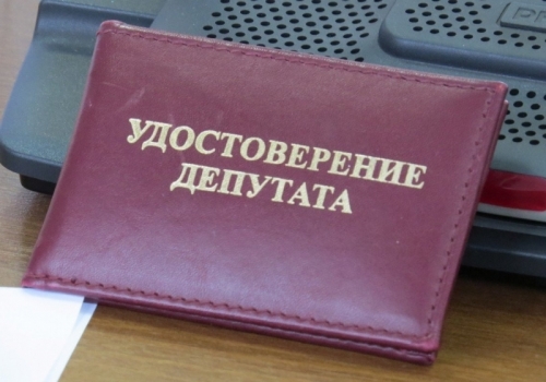 Еще один депутат из Омской области утратил доверие и покинул пост